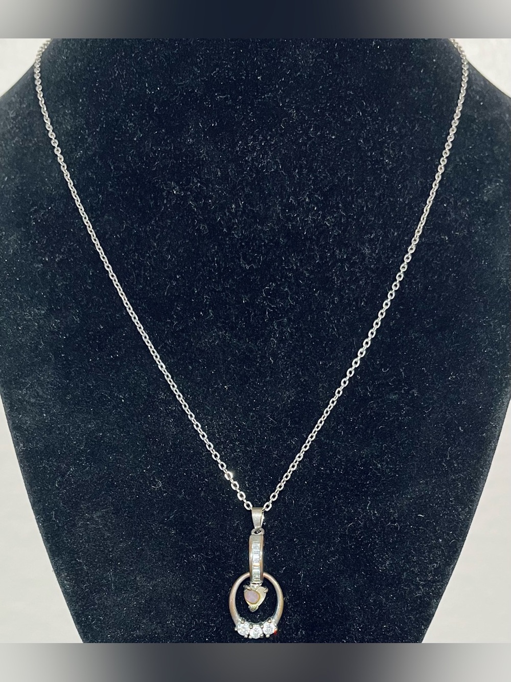 Vintage Silver Heart and Circle Pendant Necklace